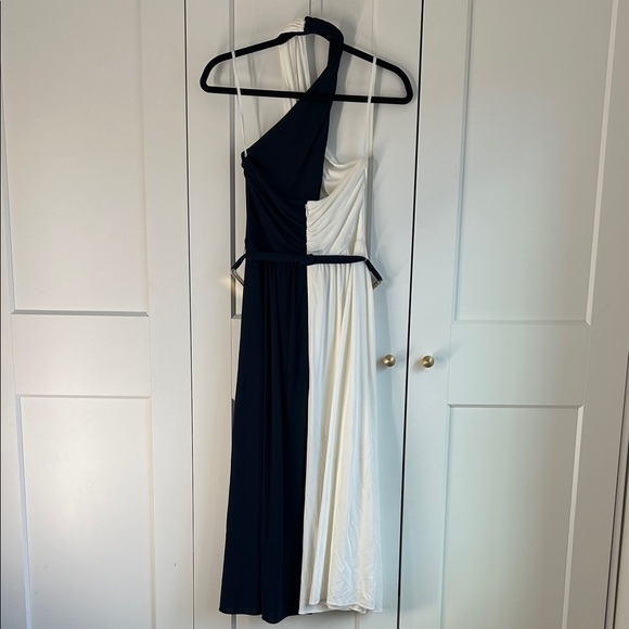 Halston Elegant Navy and White Women's Dress with Gold Belt | 6 - Picture 7 of 9